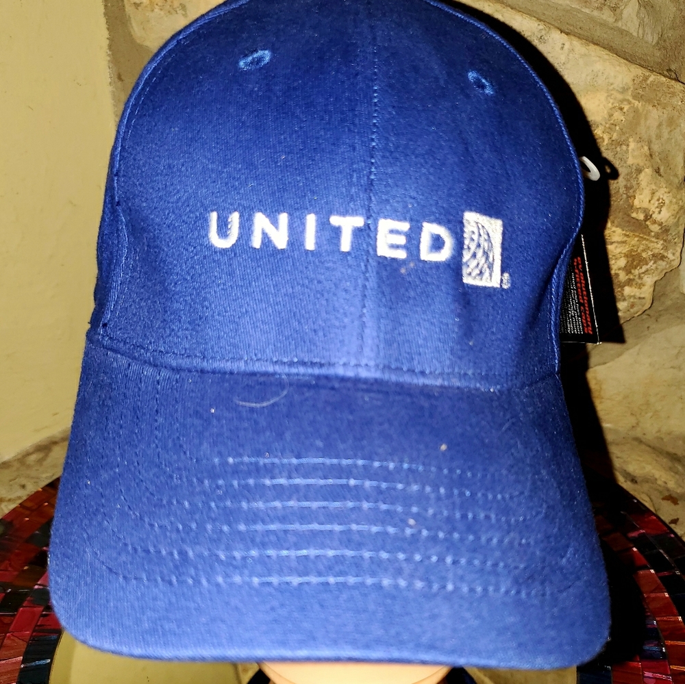 NEW! Authentic! UNIQUE NU-FIT by KC Caps for UNITED!